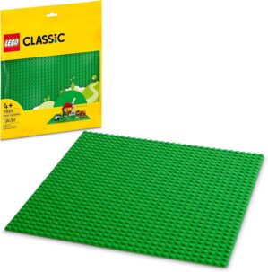LEGO Classic Green Baseplate, Square 32×32 Stud Foundation to Build, Play, and Display Brick Creations, Great for Grassy Nature Landscapes, 11023