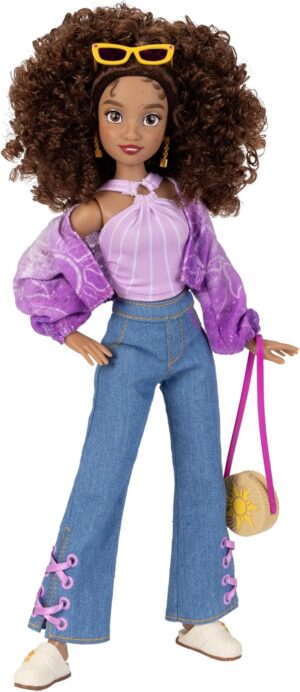 Disney ily 4EVER Dolls Rapunzel 11.5″ Tall with 13 Points of Articulation, Two Complete Mix-and-Match Outfits and Glittery Mickey Ring for You!